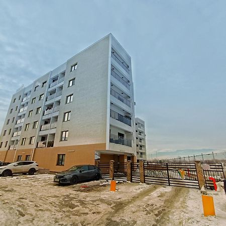 Ferienwohnung Airport High Class & Parking Iasi Exterior foto